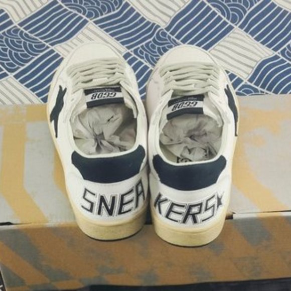 Golden Goose Ball Star in nappa with white star and black heel tab Sneaker - Picture 8 of 10